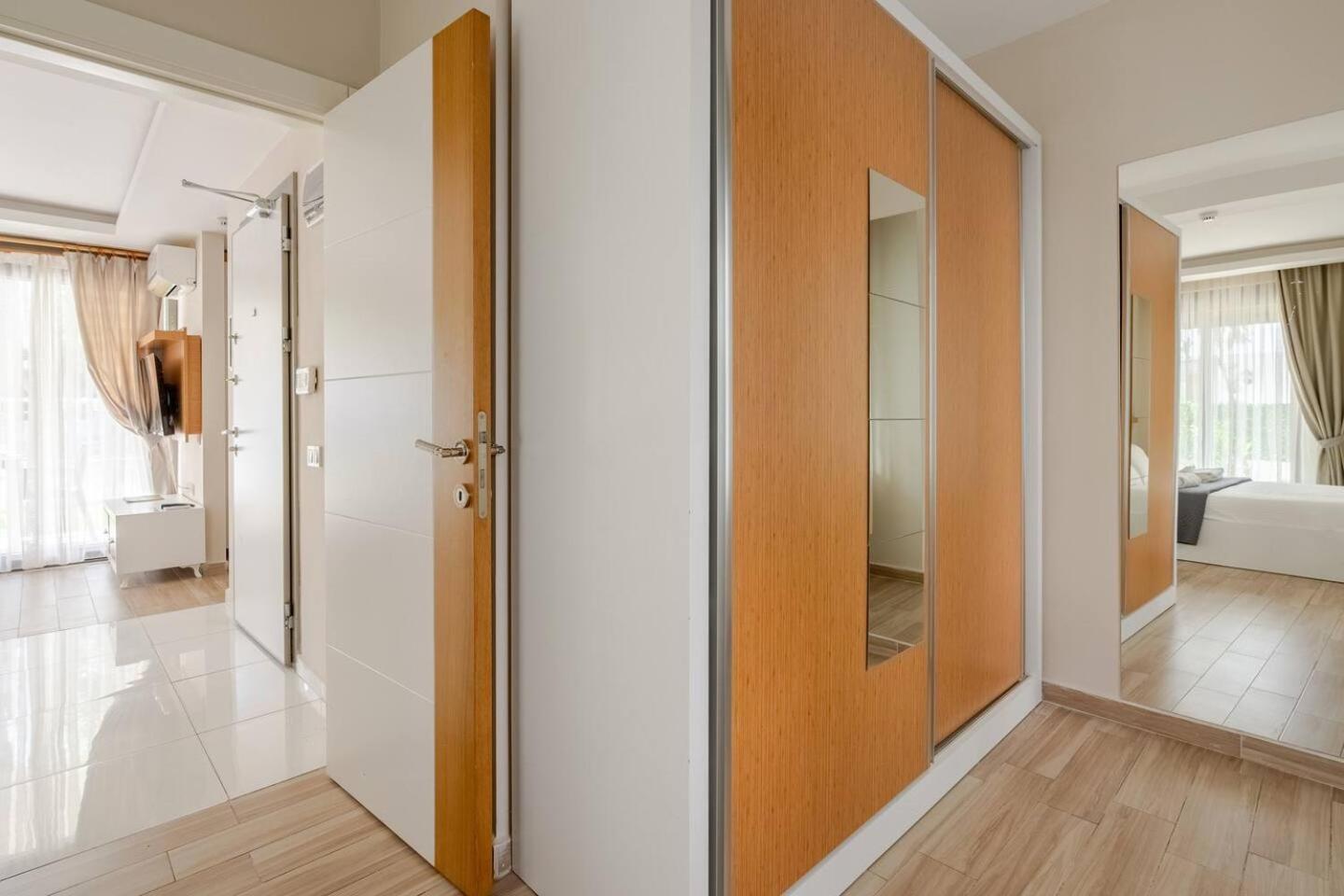 Loi Suite Antalya Exteriör bild